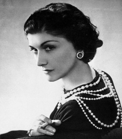 Portrait de la créatrice de mode Coco Chanel