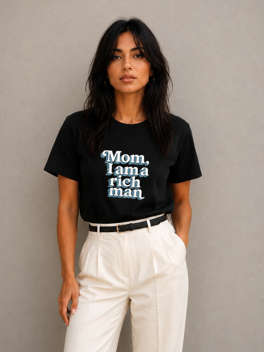 T-shirt "Mom, I'm a rich man" - bleu – vue 1 | Inès m.