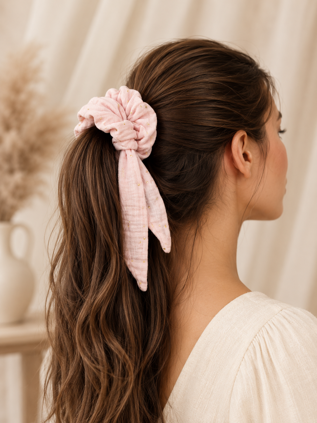 Chouchou à ruban upcyclé – Rose Poudré – vue 1 | Inès m.