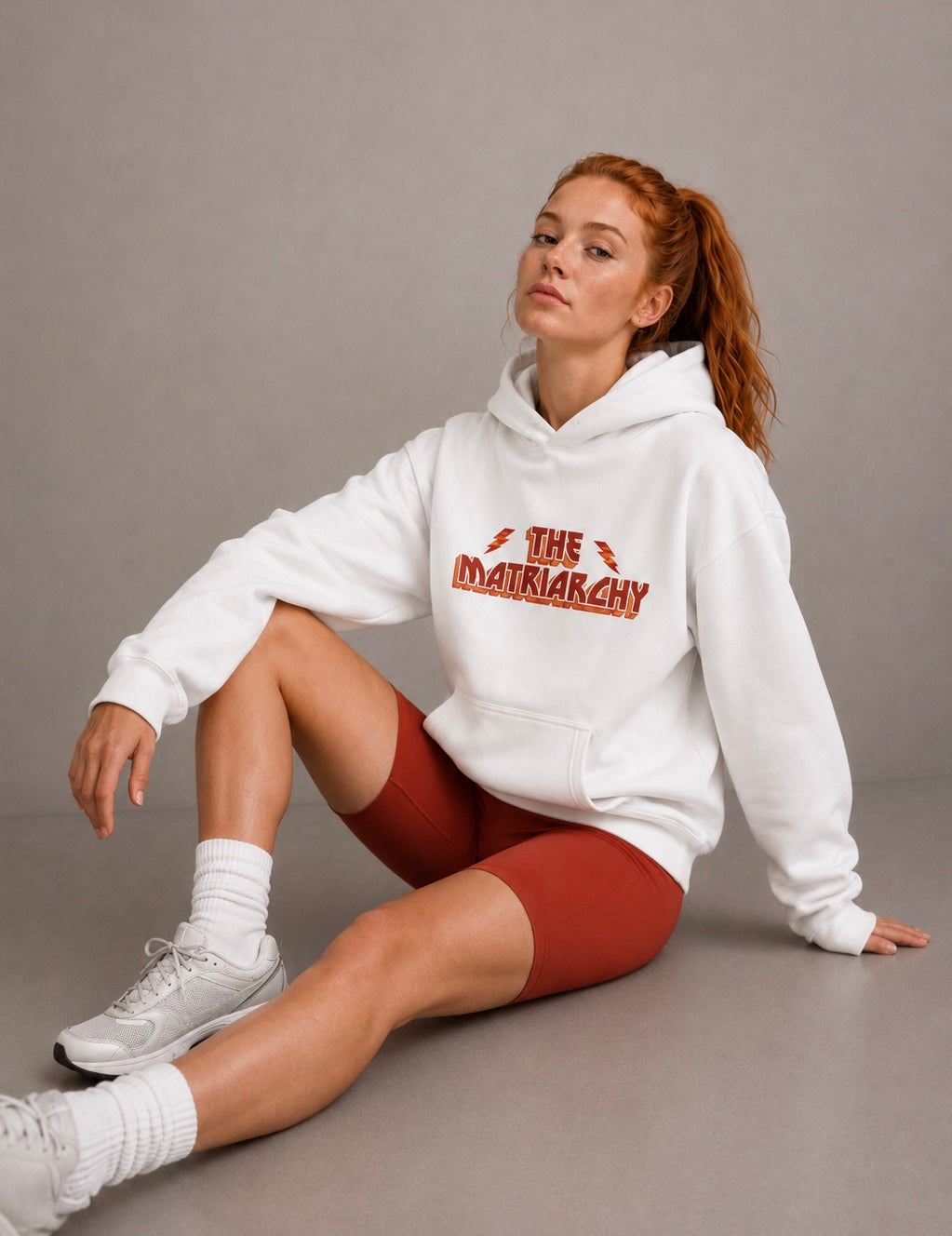 Hoodie "The Matriarchy" – vue 1 | Inès m.